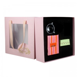 Elegance Tote Box toont volledige set cadeau-theevoedsel met handgeschenkdoos